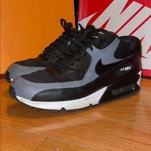 Women’s Airmax 90